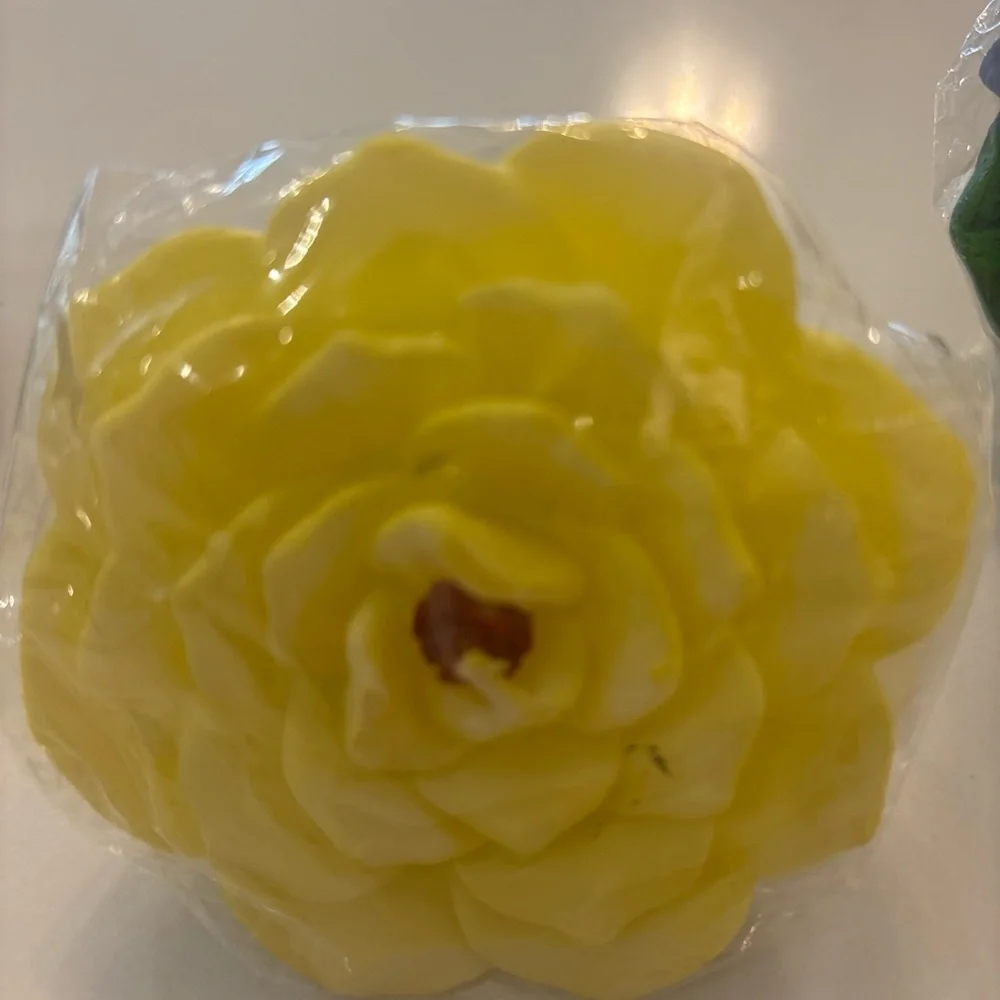 Set of 3 Floating Flower Candles